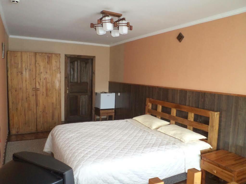 Galirad Hotel Ust-Kamenogorsk Ngoại thất bức ảnh